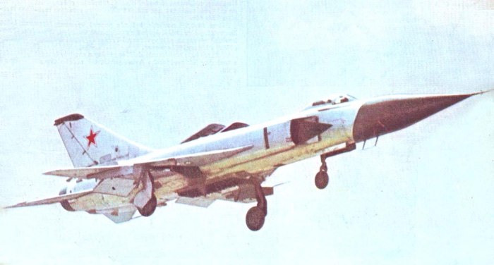 Су-11 перехватчик