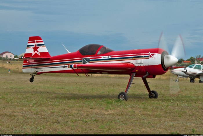 Спортивный самолет Су-31