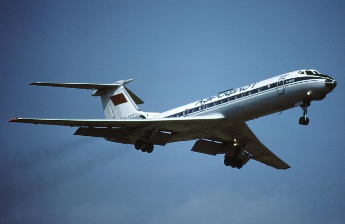 Самолет ту 134