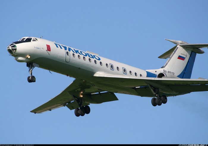 Ту-134 пассажирский самолёт