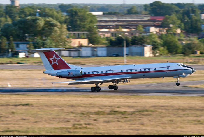Самолет ту 134ш