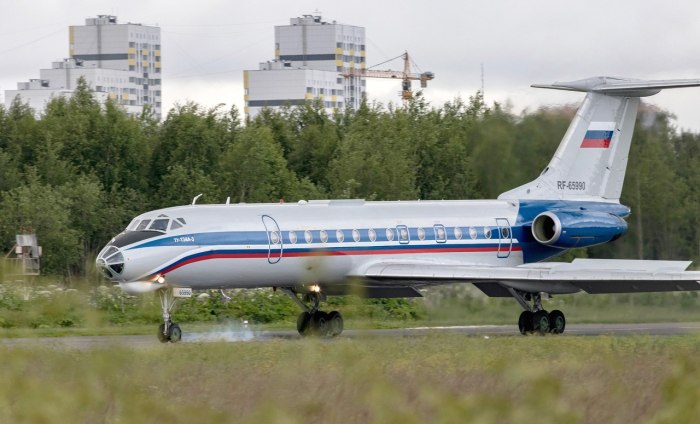 Самолет ту 134