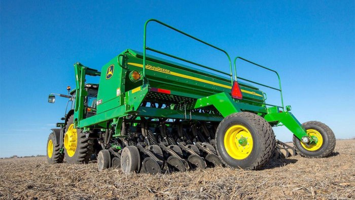 Сеялка John Deere 455