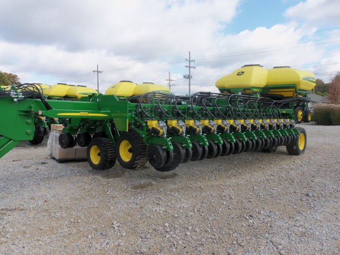 Сеялка John Deere DB 37