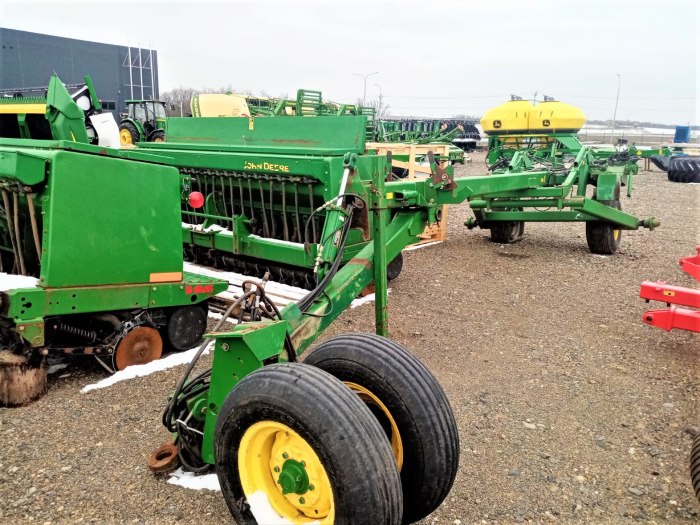 Сеялка John Deere DB