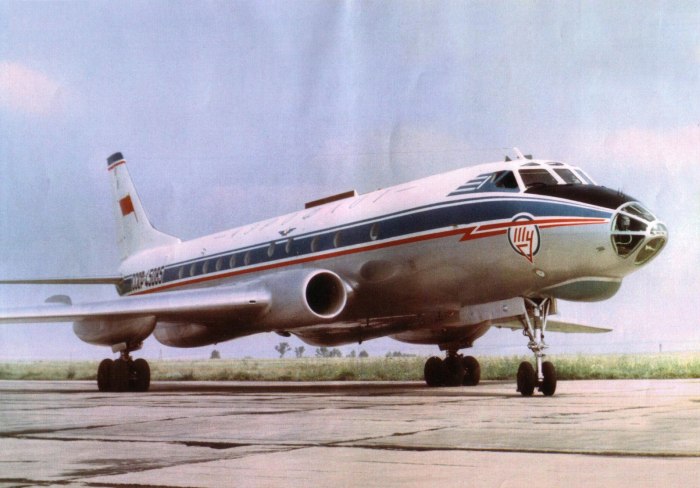 Ту-104 пассажирский самолёт