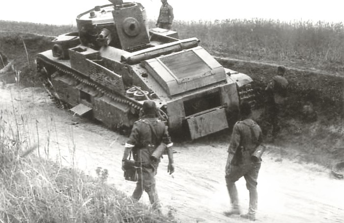 Подбитые т-28