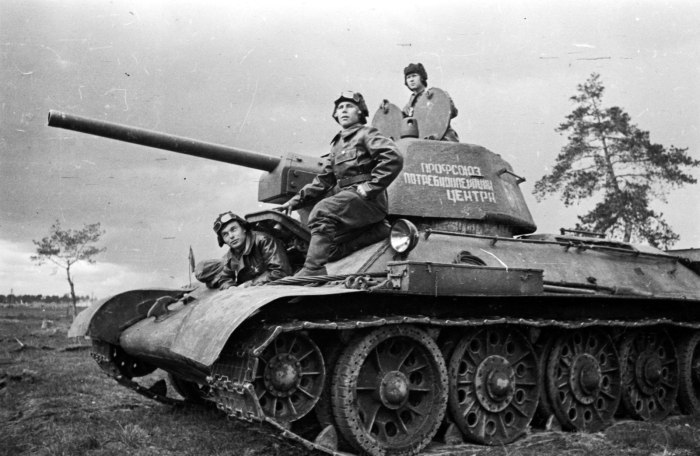 Танк т34 1945 года
