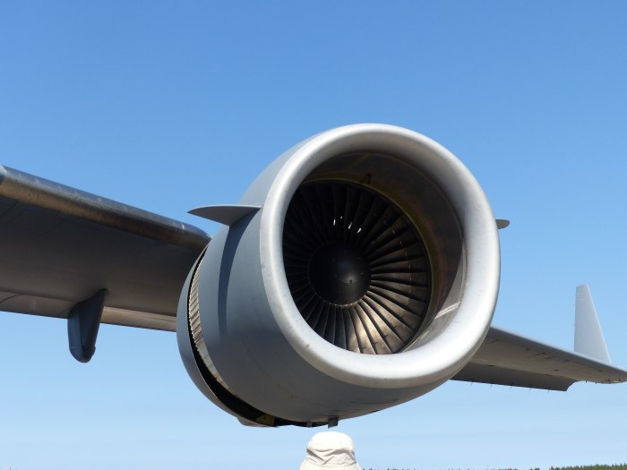 Boeing 777 двигатель