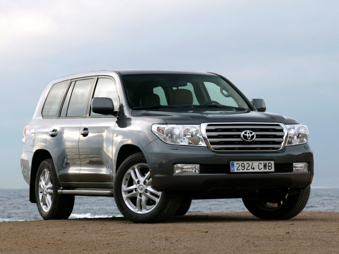 Toyota Land Cruiser v8