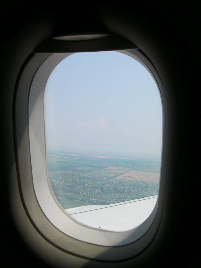Окно самолета