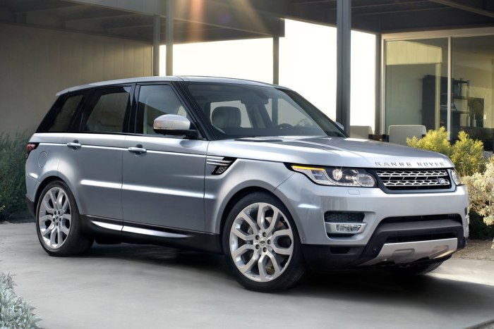 Range Rover серый