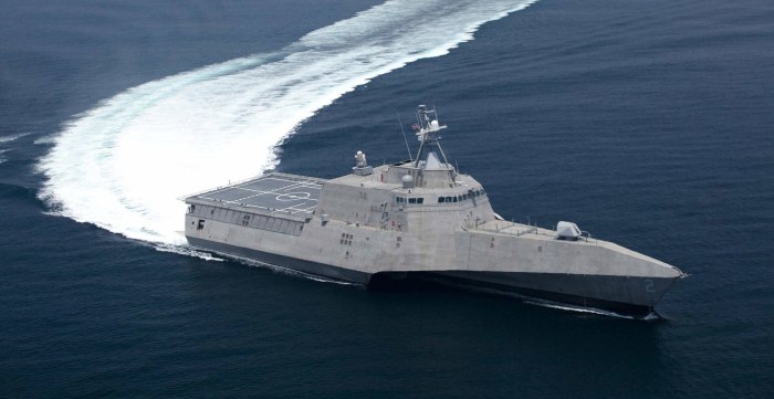 Тримаран USS Independence