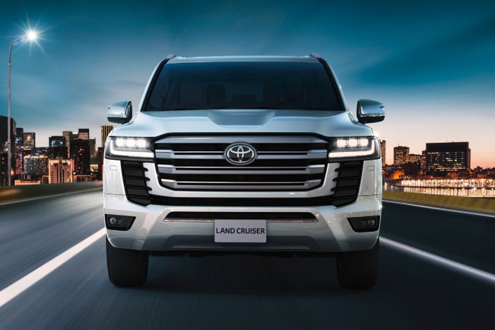Toyota Land Cruiser 300 2021