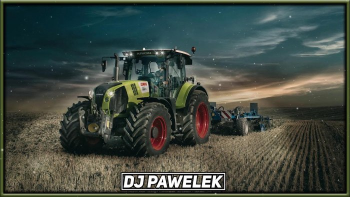 Трактор CLAAS