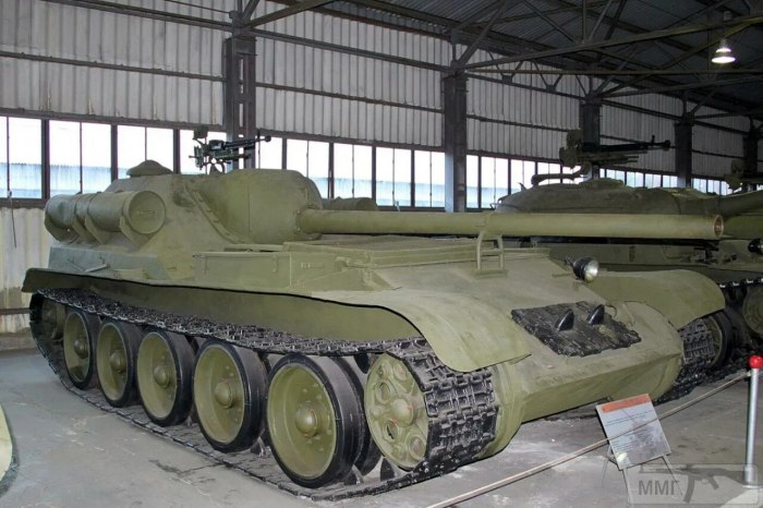 Танк Су 100м1