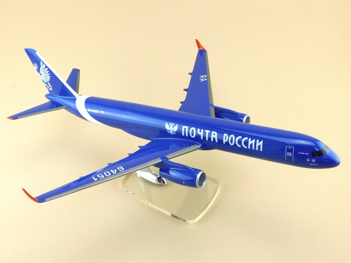 Модель самолета ту 204