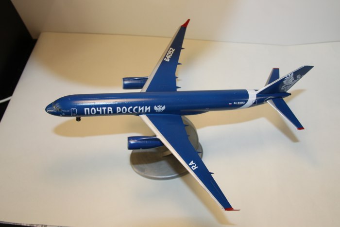 Модель самолета ту 204