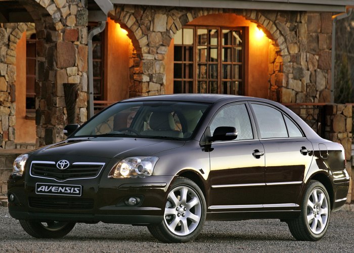 Тойота Авенсис седан 2006