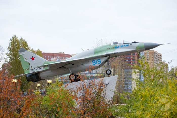 Памятник миг 21 в Жуковском