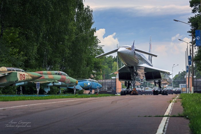 Самолет на Туполева в Жуковском