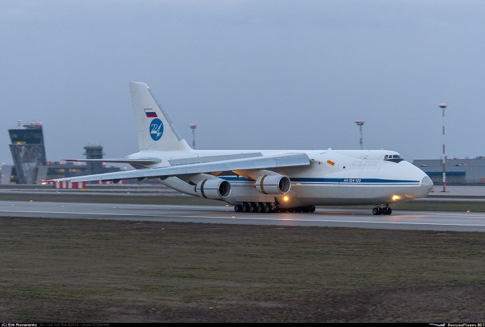 Антонов 124-100