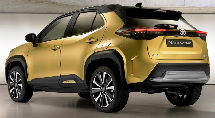 Тойота Yaris Cross 2022