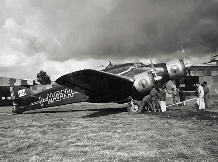 SM 79 Sparviero