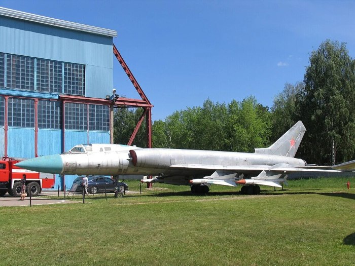 Ту-28 самолет