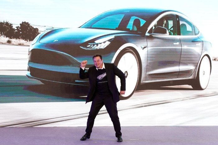 Elon Musk машина