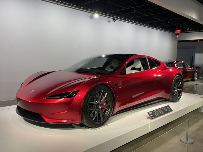 Tesla Roadster 2020