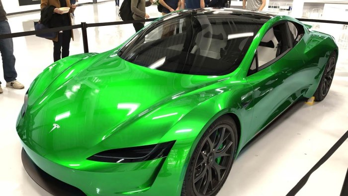 Tesla Roadster 2020