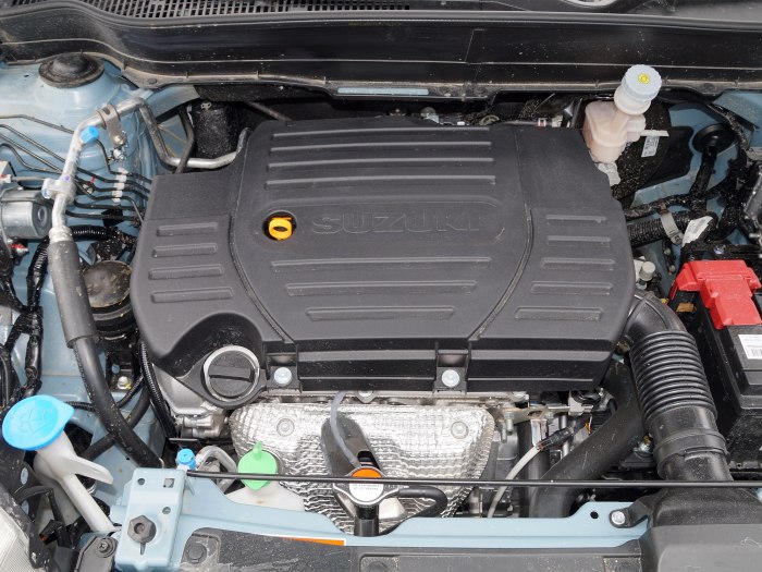 Подкапотное пространство Suzuki Grand Vitara