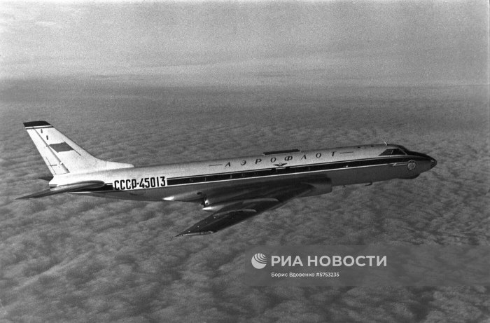 Самолет ту 104 ту 124