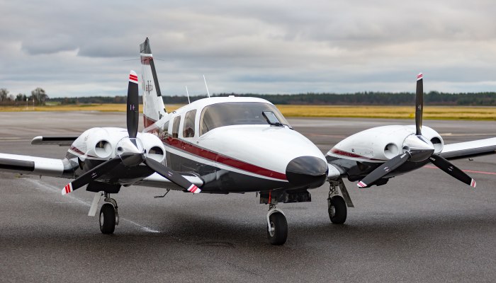 Самолет Piper Seneca