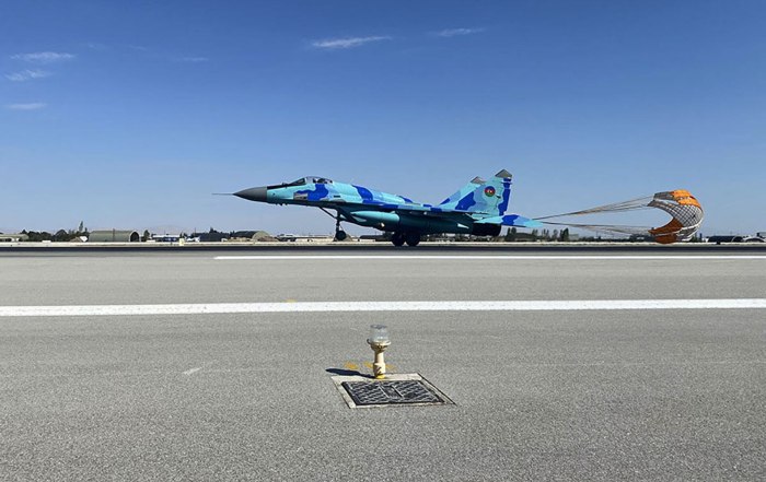 Зеркала в самолете