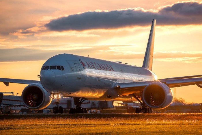 Самолет боинг 777 300ер