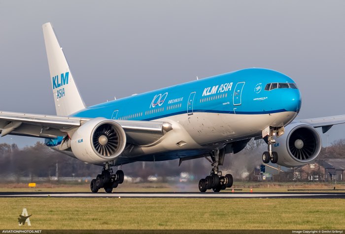 Б777 300ер