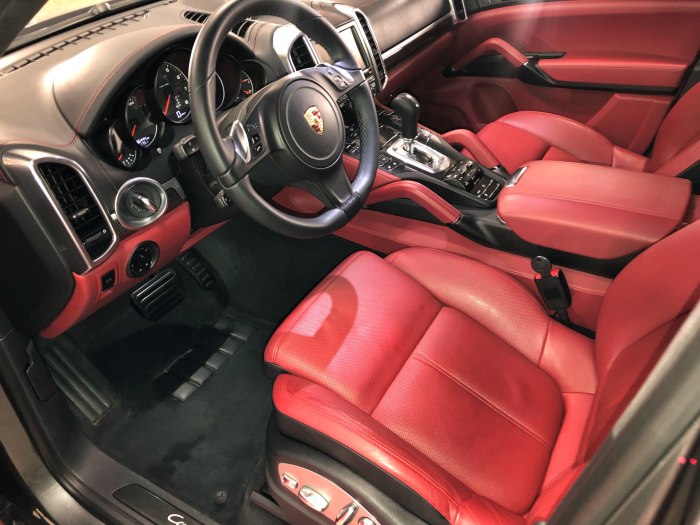 Porsche Cayenne 958 салон