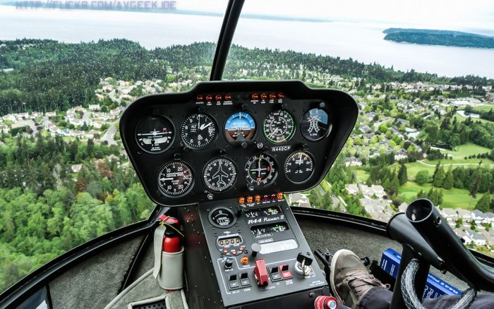 R44 вертолет кабина