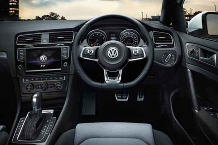 VW Golf 7 салон