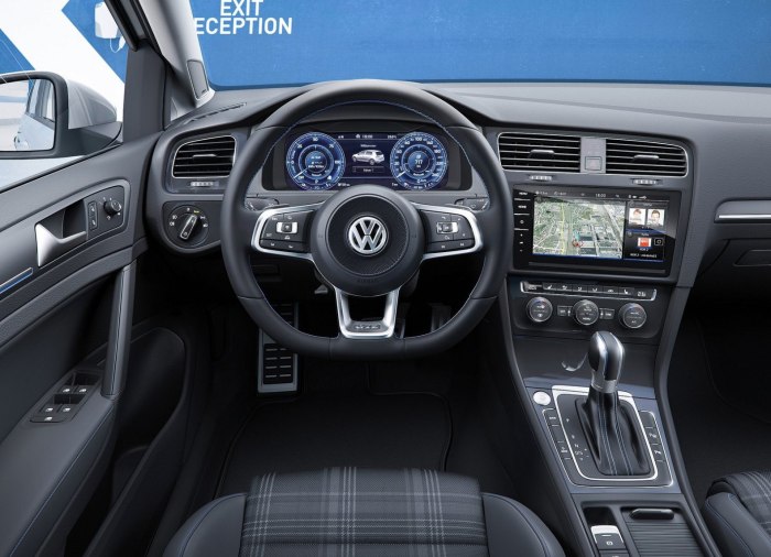 Volkswagen Golf VII салон