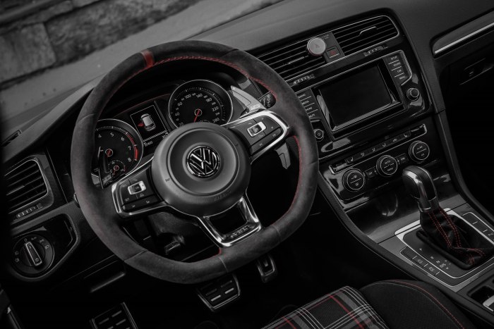 Фольксваген гольф 7 GTI сал