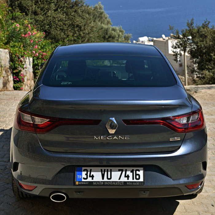 Renault Megane 2022 седан