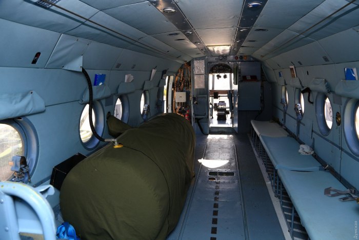 Салон вертолета ми-8