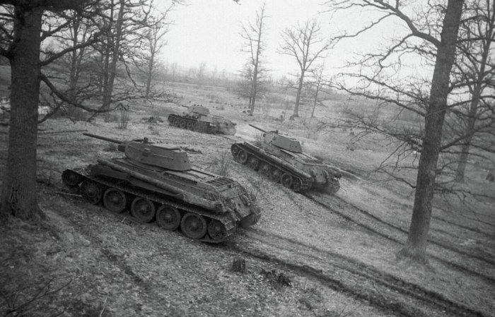 Т-34 1944 В бою