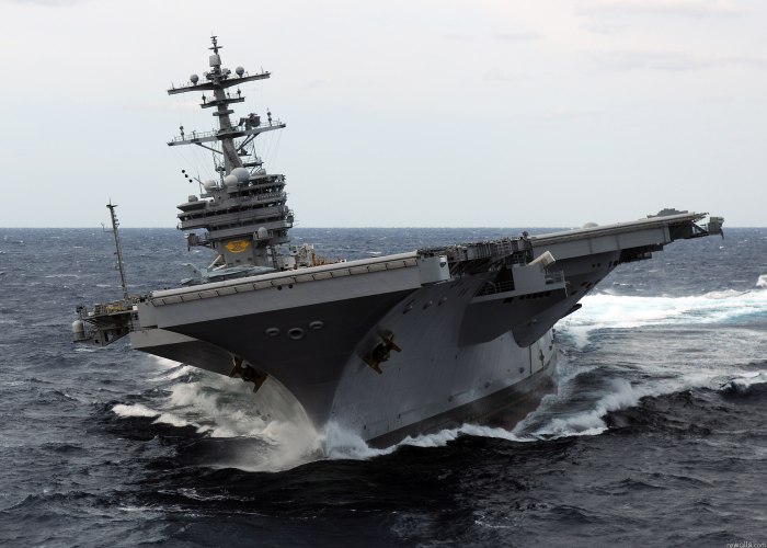 Авианосец Джордж Буш USS