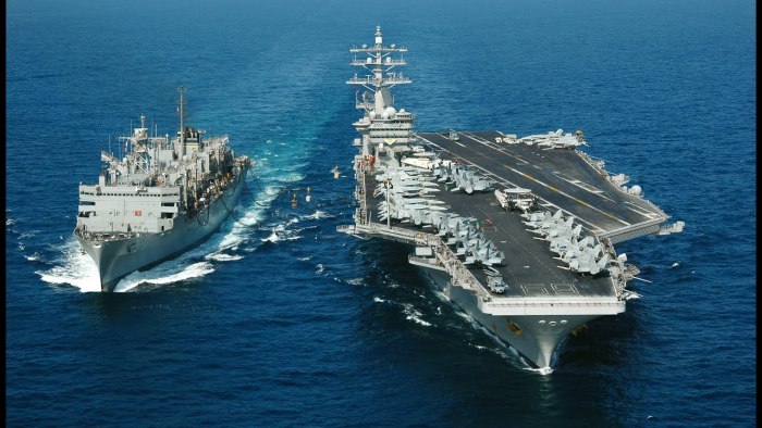 Авианосец США Эйзенхауэр
