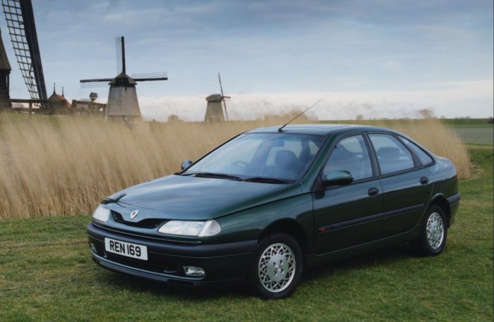 Renault Laguna 1