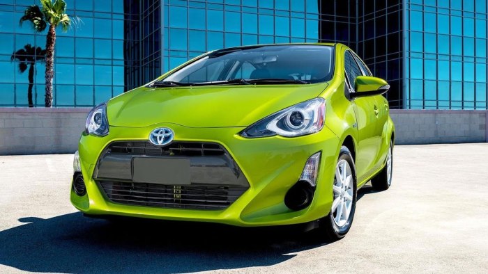 Toyota Prius c 2016
